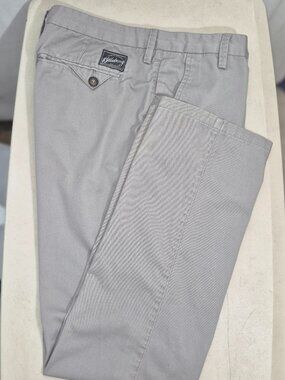 Billabong Men's khaki pants, 5-pockets, regular fit, size 38/33